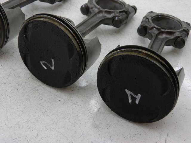 photo de KOLBEN YAMAHA FJR 1300 (2004 - 2005) - Detailansicht des Bauteils