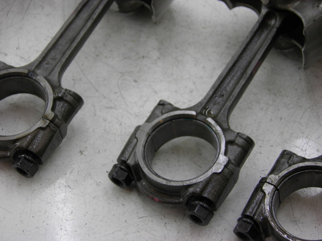 photo de KOLBEN YAMAHA FJR 1300 (2004 - 2005) - Charakteristische Merkmale