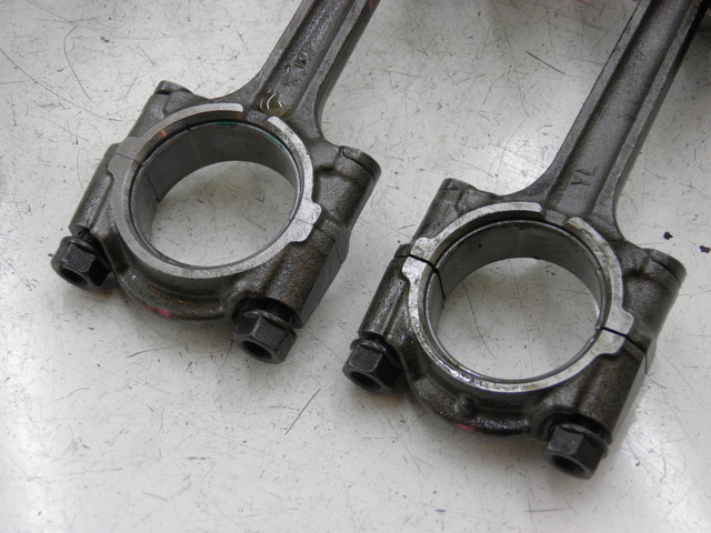 photo de KOLBEN YAMAHA FJR 1300 (2004 - 2005) - Details der Befestigungspunkte