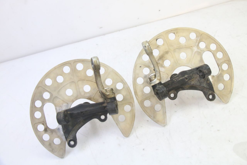 photo de ACHSSCHENKEL YAMAHA YFM R RAPTOR 250 (2008 - 2014) - Details der Befestigungspunkte