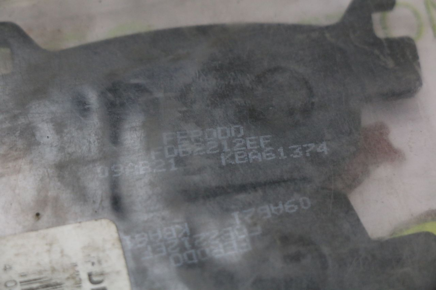 photo de BREMSBELÄGE HINTEN HONDA SH ABS 125 (2012 - 2017) - Alternative Perspektive