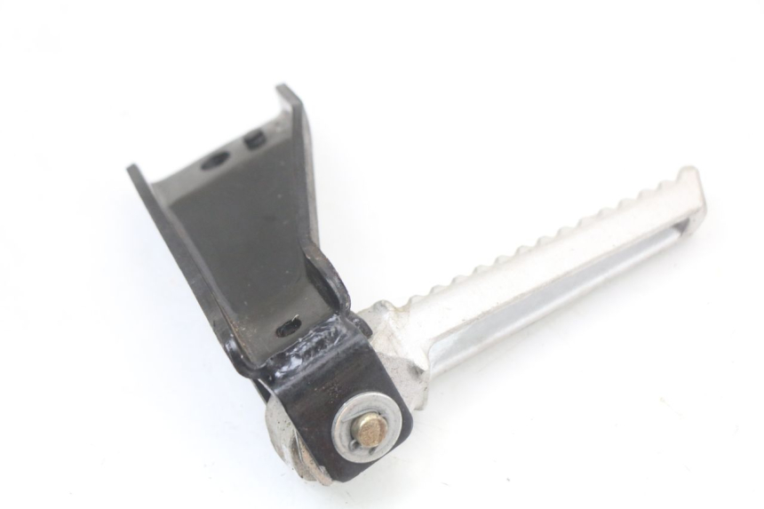 photo de Halterung für den rechten hinteren Fußrasten DAELIM A-FOUR 2T 50 (2005 - 2012) - Gesamtansicht des Produkts