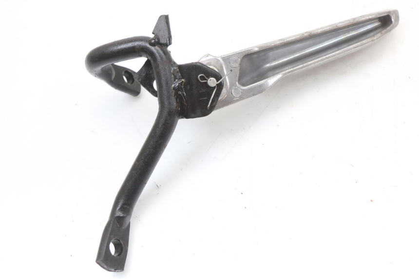 photo de RECHTE HINTERE FUßRASTENHALTERUNG JONWAY AZTRAL 125 (2008 - 2017) - Technische Nahaufnahme