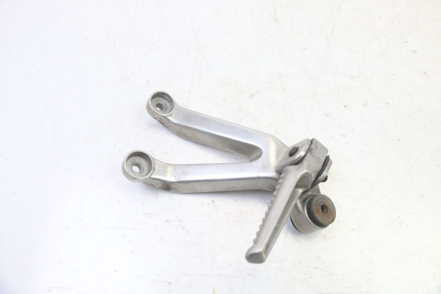 photo de FUSSRASTEN HALTEPLATTEN HINTEN RECHT HONDA CBR RR FIREBLADE 900 (1992 - 1994) - Alternative Perspektive