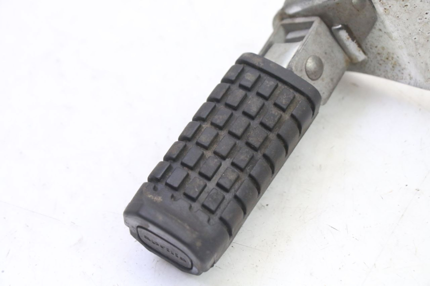 photo de FUSSRASTEN HALTEPLATTEN HINTEN RECHT APRILIA CLASSIC 125 (1995 - 2001) - Alternative Perspektive