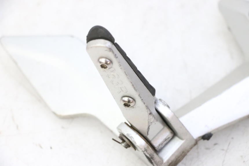 photo de FUSSRASTEN HALTEPLATTEN HINTEN RECHT STAHO FH 50 (2018 - 2019) - Geprüftes Gebrauchtteil