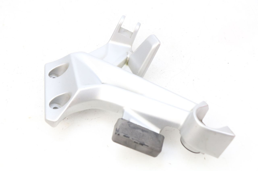 photo de RECHTE HINTERE FUßRASTENHALTERUNG YAMAHA FJR ABS 1300 (2016 - 2020) - Zoom auf Gebrauchszustand