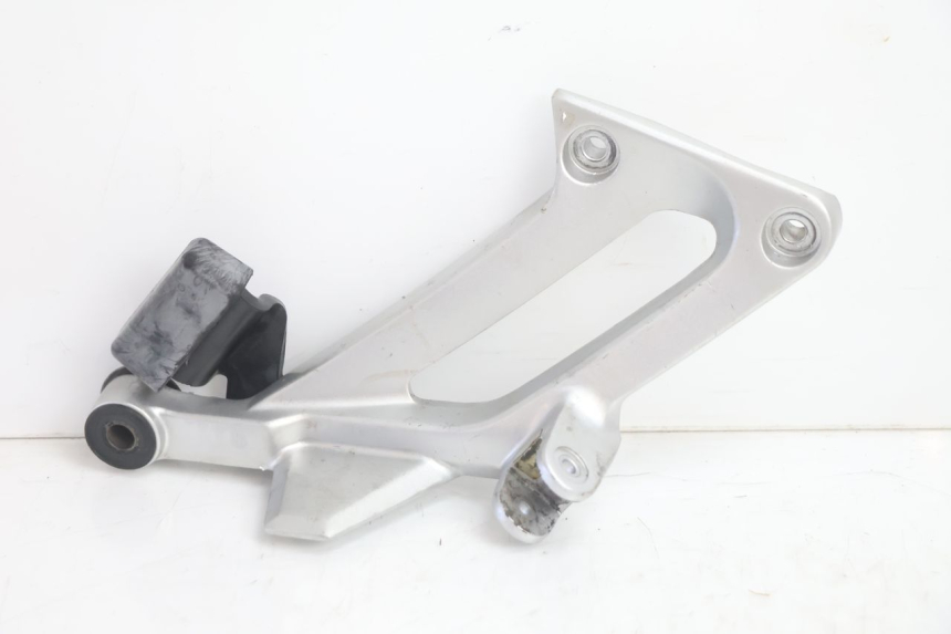 photo de FUSSRASTEN HALTEPLATTEN HINTEN RECHT YAMAHA FJR 1300 (2001 - 2005) - Hauptansicht