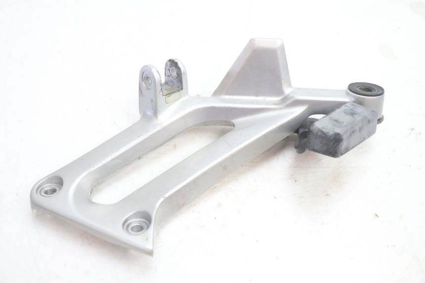 photo de FUSSRASTEN HALTEPLATTEN HINTEN RECHT YAMAHA FJR 1300 (2001 - 2005) - Zoom auf Gebrauchszustand