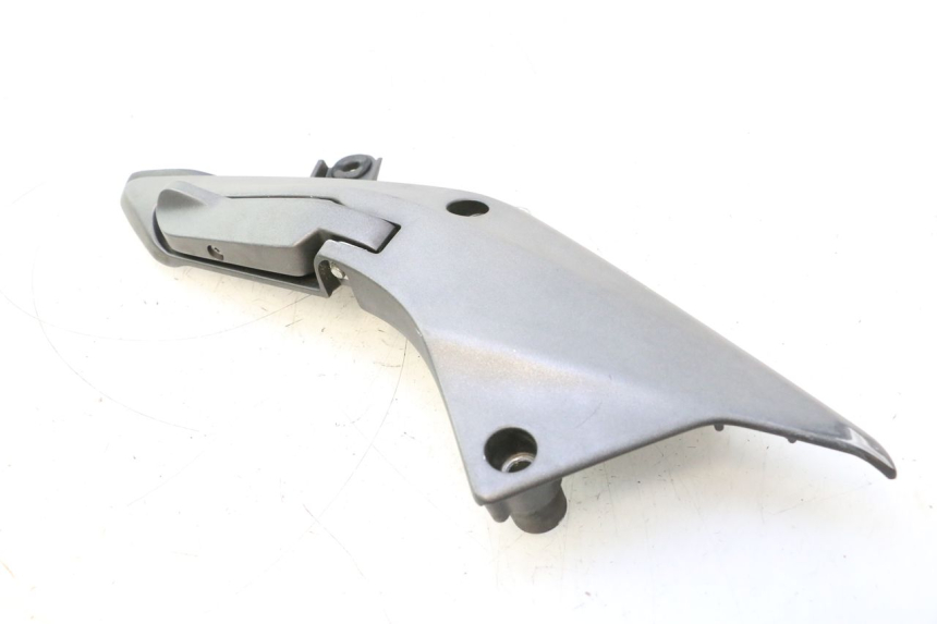 photo de FUSSRASTEN HALTEPLATTEN HINTEN RECHT HONDA FJS SILVER WING SILVERWING 400 (2005 - 2008) - Zoom auf Gebrauchszustand