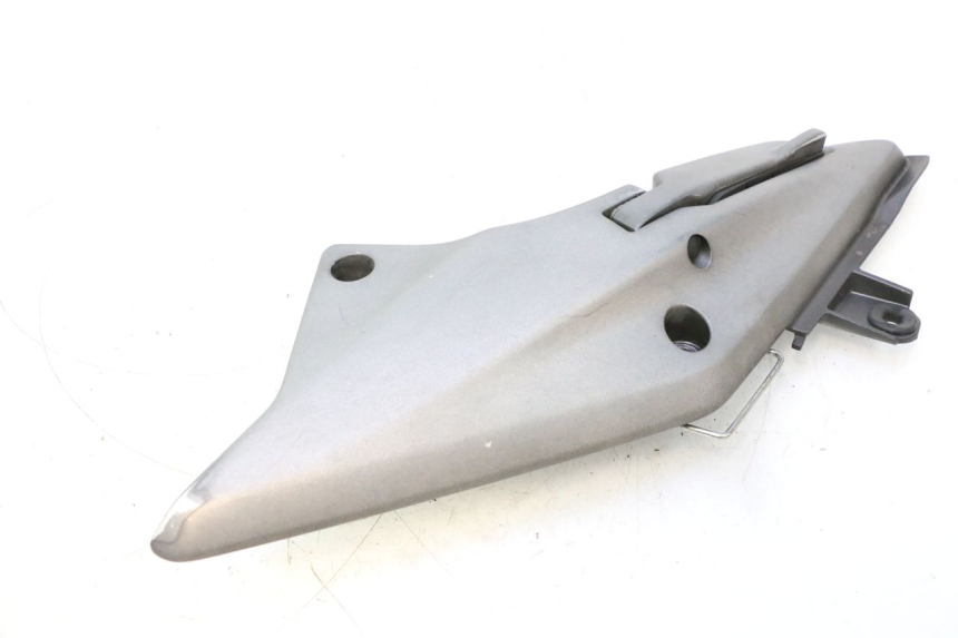 photo de FUSSRASTEN HALTEPLATTEN HINTEN RECHT HONDA FJS SILVER WING SILVERWING 400 (2005 - 2008) - Alternative Perspektive