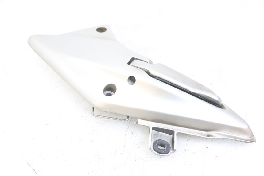 photo de FUSSRASTEN HALTEPLATTEN HINTEN RECHT HONDA FJS SILVERWING SILVER WING 600 (2001 - 2010) - Oberflächenzustand und Material