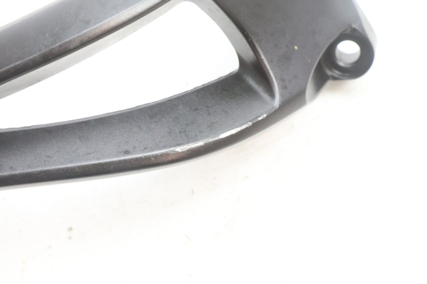 photo de FUSSRASTEN HALTEPLATTEN HINTEN RECHT YAMAHA FZ8 800 (2010 - 2016) - Zoom auf Gebrauchszustand
