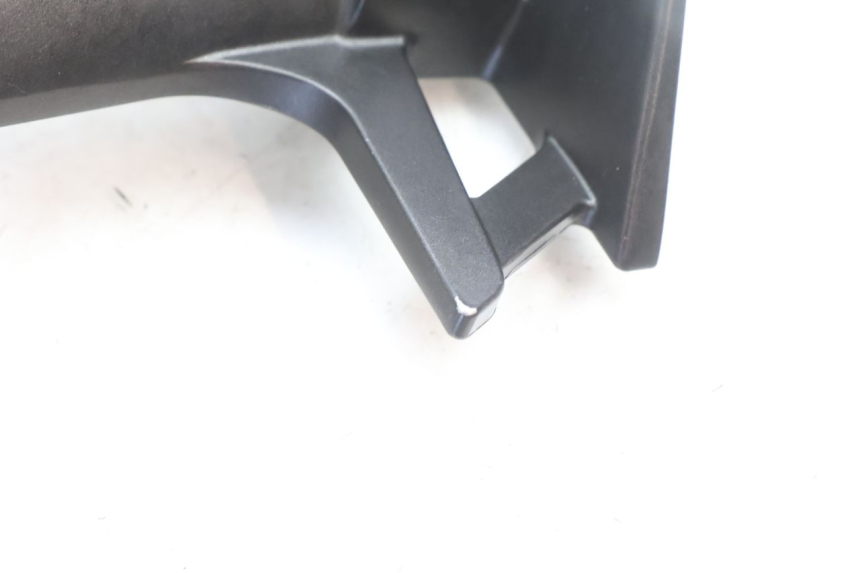 photo de FUSSRASTEN HALTEPLATTEN HINTEN RECHT YAMAHA FZ8 800 (2010 - 2016) - Details der Befestigungspunkte
