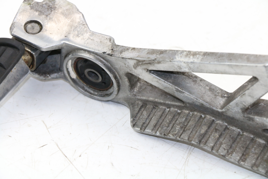 photo de FUSSRASTEN HALTEPLATTEN HINTEN RECHT YAMAHA FZX FAZER 750 (1987 - 1998) - Technische Nahaufnahme