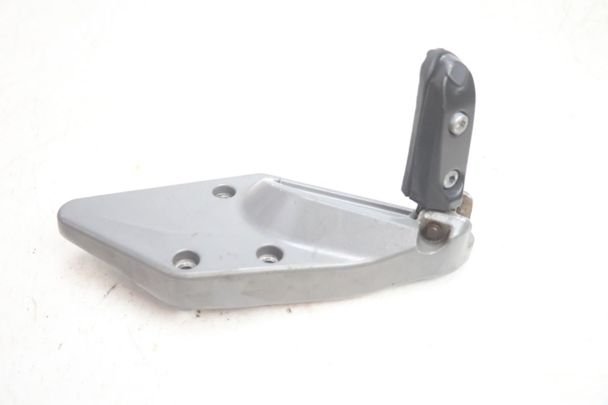 photo de FUSSRASTEN HALTEPLATTEN HINTEN RECHT GILERA GP 800 (2007 - 2013) - Alternative Perspektive