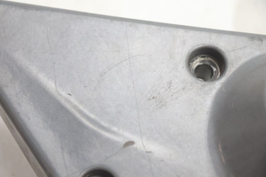 photo de FUSSRASTEN HALTEPLATTEN HINTEN RECHT GILERA GP 800 (2007 - 2013) - Details der Befestigungspunkte