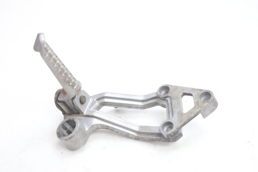 photo de FUSSRASTEN HALTEPLATTEN HINTEN RECHT KAWASAKI GPX F ZX750F 750 (1986 - 1990) - Hauptansicht
