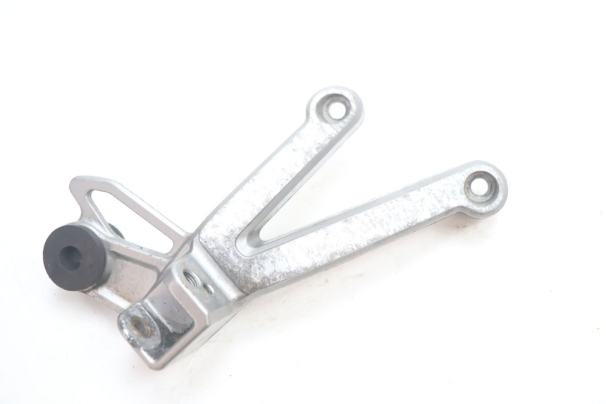 photo de FUSSRASTEN HALTEPLATTEN HINTEN RECHT SUZUKI GSF N BANDIT 1200 (2001 - 2005) - Hauptansicht
