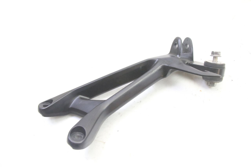 photo de FUSSRASTEN HALTEPLATTEN HINTEN RECHT SUZUKI GSR 750 (2011 - 2017) - Zoom auf Gebrauchszustand