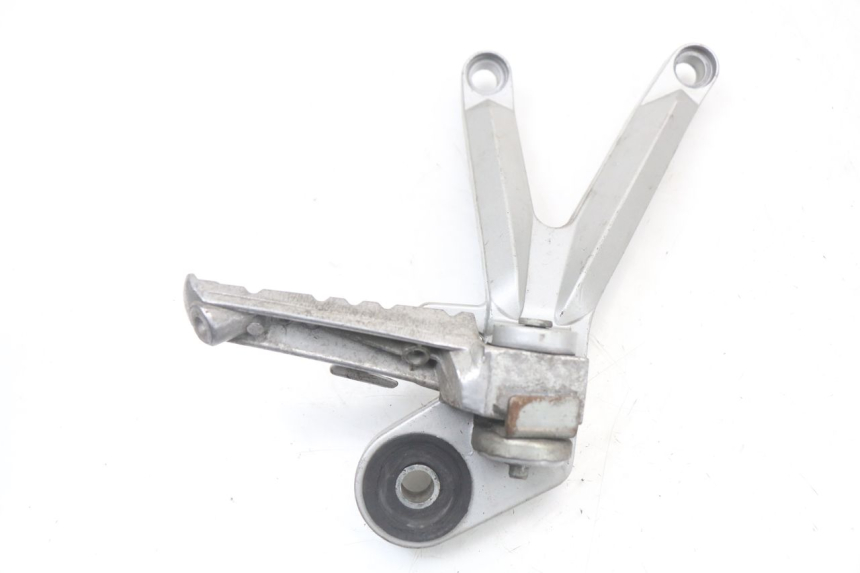 photo de FUSSRASTEN HALTEPLATTEN HINTEN RECHT HYOSUNG GTR 125 (2006 - 2008) - Detailansicht des Bauteils