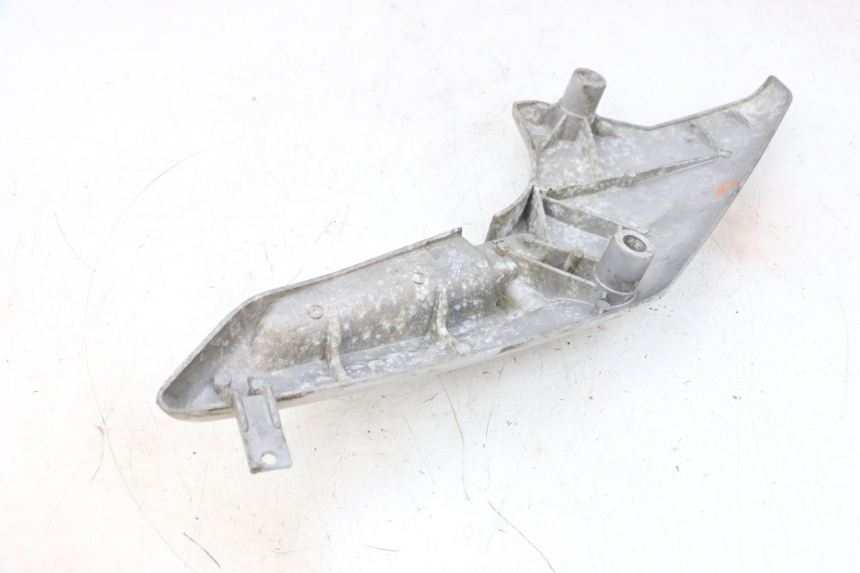 photo de FUSSRASTEN HALTEPLATTEN HINTEN RECHT JM MOTORS GTS 125 (2015 - 2019) - Geprüftes Gebrauchtteil