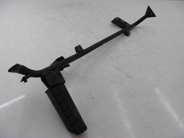 photo de FUSSRASTEN HALTEPLATTEN HINTEN RECHT HONDA FES PANTHEON 125 (2003 - 2007) - Hauptansicht