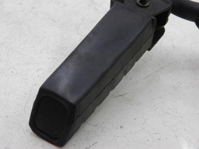 photo de FUSSRASTEN HALTEPLATTEN HINTEN RECHT HONDA FES PANTHEON 125 (2003 - 2007) - Alternative Perspektive