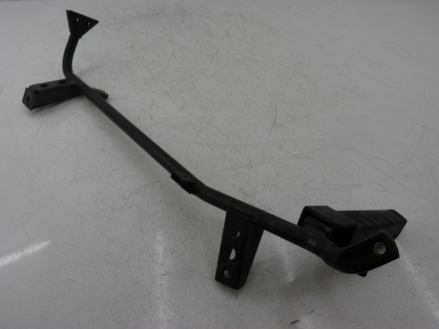 photo de FUSSRASTEN HALTEPLATTEN HINTEN RECHT HONDA FES PANTHEON 125 (2003 - 2007) - Details der Befestigungspunkte