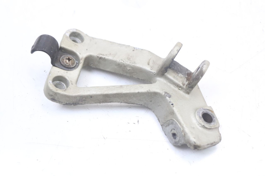 photo de FUSSRASTEN HALTEPLATTEN HINTEN RECHT KAWASAKI GTR 1000 (1994 - 2004) - Zoom auf Gebrauchszustand