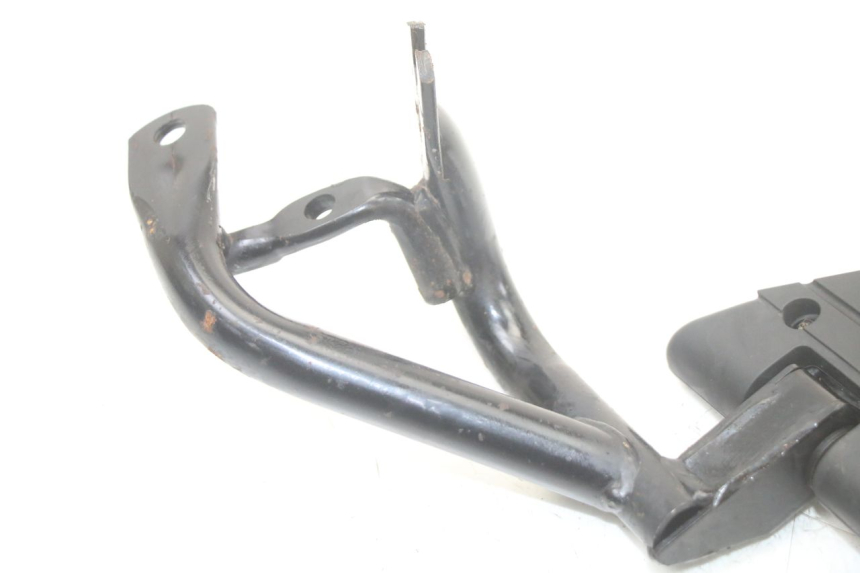 photo de FUSSRASTEN HALTEPLATTEN HINTEN RECHT KYMCO PEOPLE S 125 (2000 - 2008) - Detailansicht des Bauteils