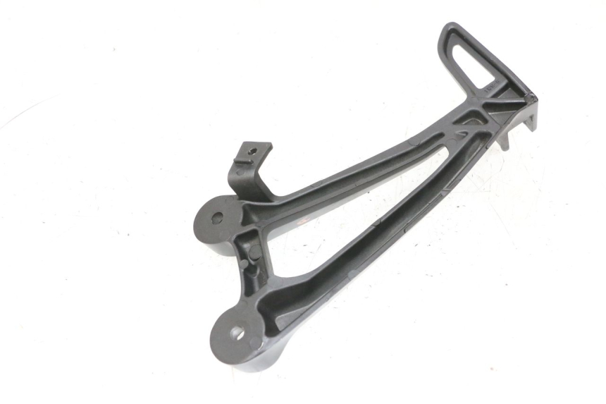 photo de FUSSRASTEN HALTEPLATTEN HINTEN RECHT YAMAHA MT-07 MT07 ABS 700 (2018 - 2020) - Alternative Perspektive