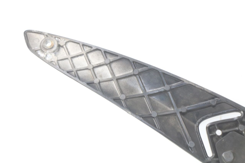 photo de RECHTE HINTERE FUßRASTENHALTERUNG GILERA NEXUS 125 (2009 - 2013) - Technische Nahaufnahme