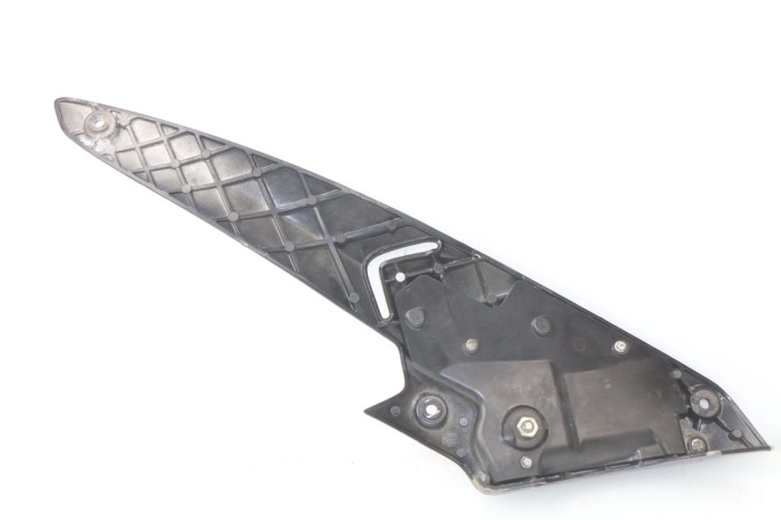 photo de RECHTE HINTERE FUßRASTENHALTERUNG GILERA NEXUS 125 (2009 - 2013) - Details der Befestigungspunkte