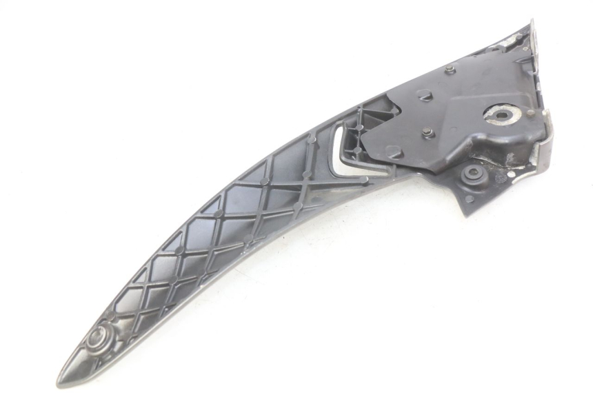 photo de RECHTE HINTERE FUßRASTENHALTERUNG GILERA NEXUS 125 (2009 - 2013) - Detailansicht des Bauteils