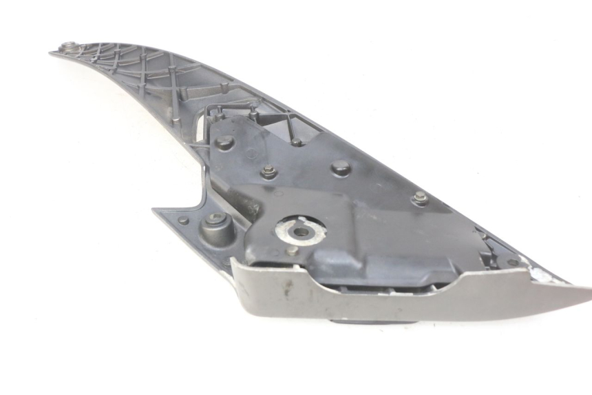 photo de RECHTE HINTERE FUßRASTENHALTERUNG GILERA NEXUS 125 (2009 - 2013) - Zoom auf Gebrauchszustand