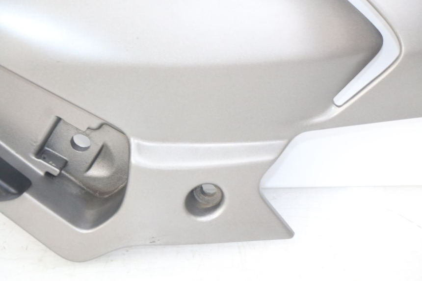 photo de RECHTE HINTERE FUßRASTENHALTERUNG GILERA NEXUS 125 (2009 - 2013) - Gesamtansicht des Produkts