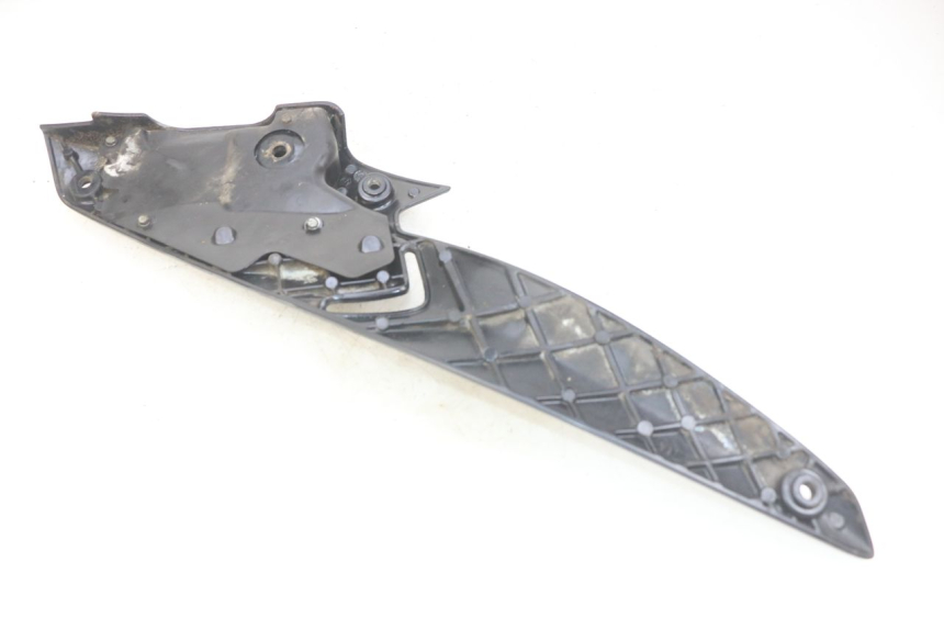 photo de RECHTE HINTERE FUßRASTENHALTERUNG GILERA NEXUS 125 (2007 - 2009) - Detailansicht des Bauteils