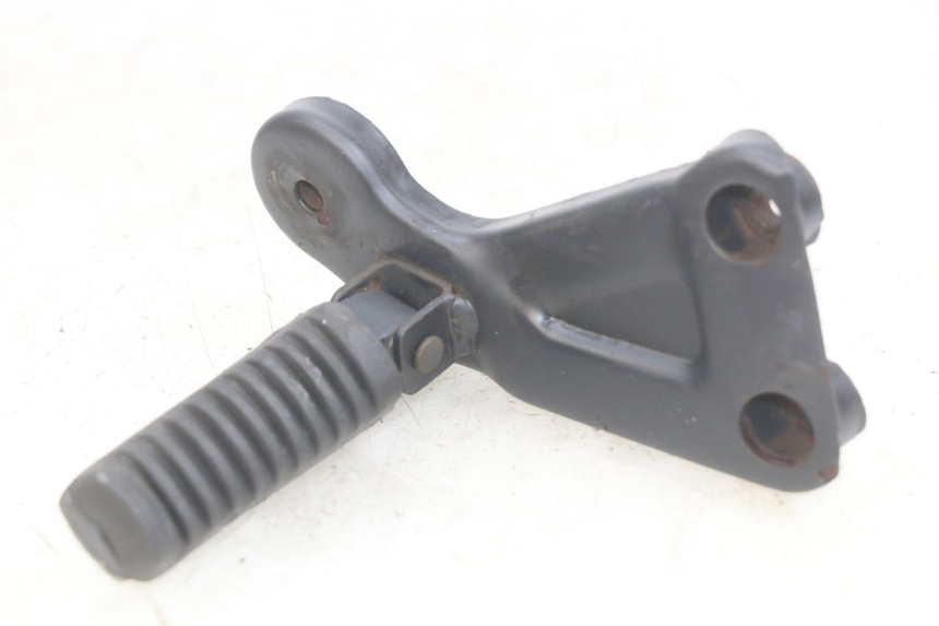 photo de RECHTE HINTERE FUßRASTENHALTERUNG YAMASAKI ROADSTER 50 (2013 - 2018) - Hauptansicht