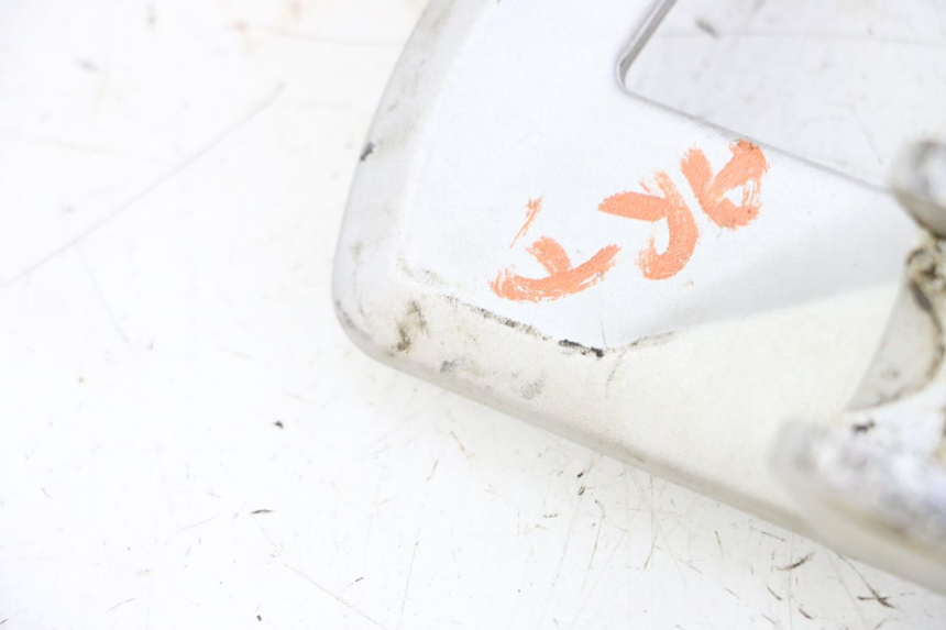 photo de FUSSRASTEN HALTEPLATTEN HINTEN RECHT KTM SUPERENDURO R 950 (2005 - 2009) - Alternative Perspektive