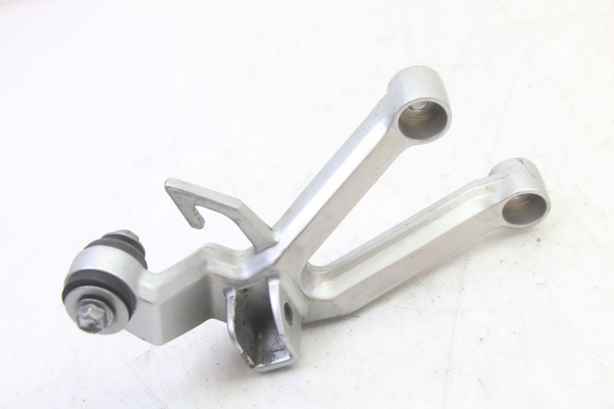 photo de FUSSRASTEN HALTEPLATTEN HINTEN RECHT SUZUKI SV S 650 (2003 - 2009) - Detailansicht des Bauteils