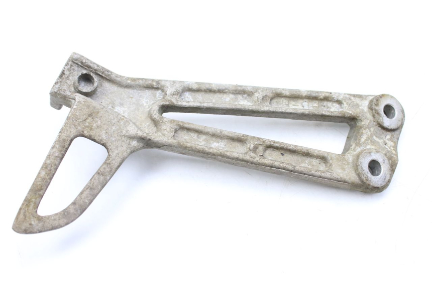 photo de RECHTE HINTERE FUßRASTENHALTERUNG YAMAHA TDR DELTABOX 125 (1997 - 2003) - Detailansicht des Bauteils