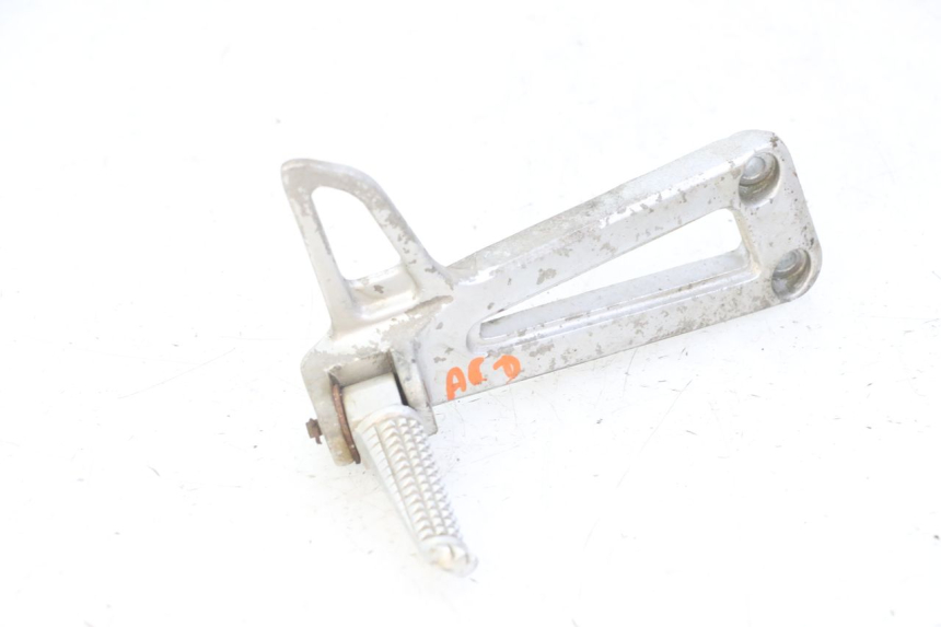 photo de RECHTE HINTERE FUßRASTENHALTERUNG YAMAHA TDR DELTABOX 125 (1997 - 2003) - Oberflächenzustand und Material