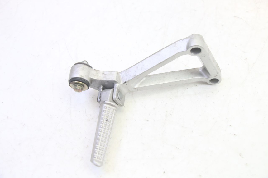 photo de RECHTE HINTERE FUßRASTENHALTERUNG DAELIM VJ ROADWIN FI 125 (2008 - 2017) - Technische Nahaufnahme