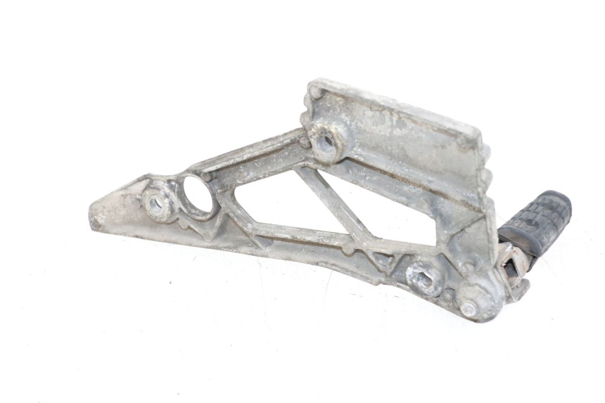 photo de FUSSRASTEN HALTEPLATTEN HINTEN RECHT YAMAHA XJ F 900 (1983 - 1994) - Alternative Perspektive