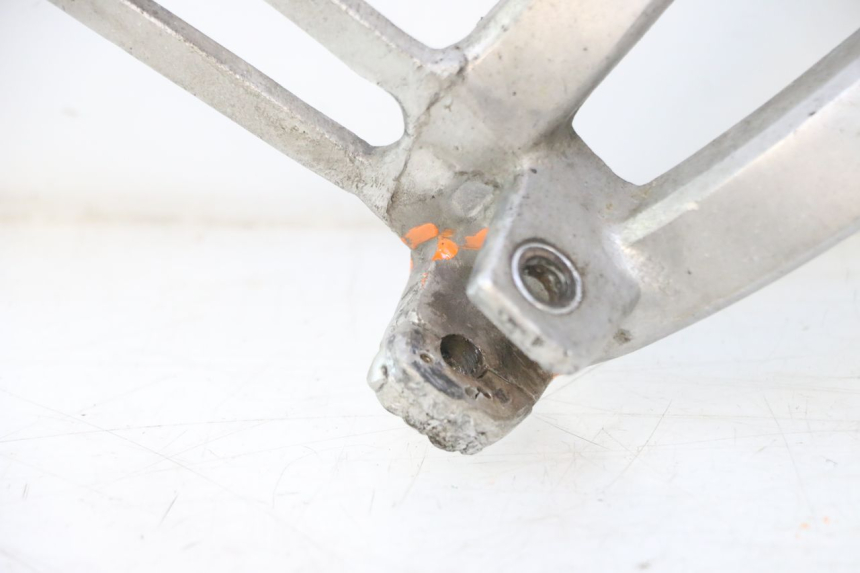 photo de FUSSRASTEN HALTEPLATTEN HINTEN RECHT HONDA XRV AFRICA TWIN 750 (1990 - 1992) - Zoom auf Komponenten