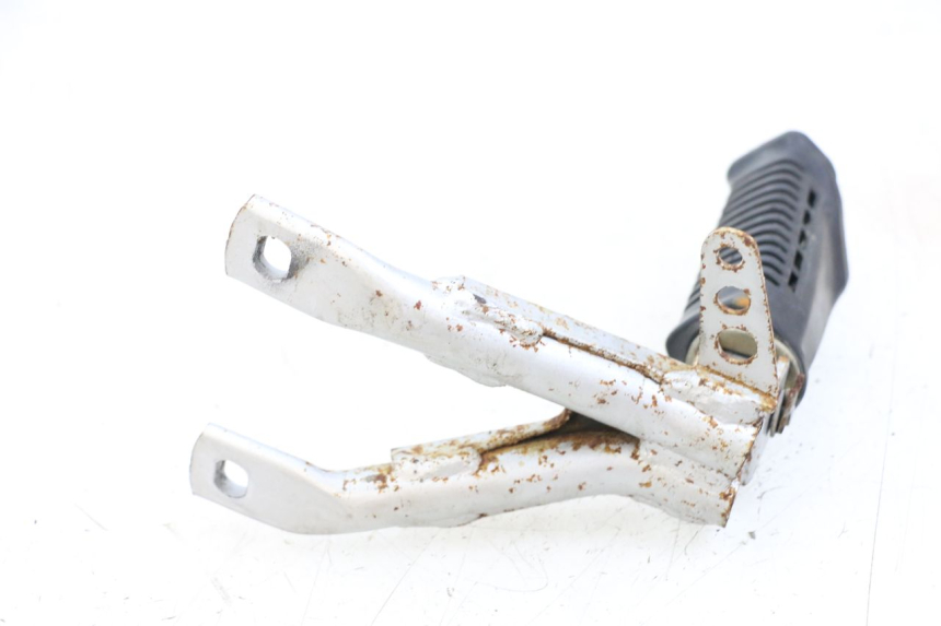 photo de RECHTES HINTERRAD-TRITTBRETTPLATTE HYOSUNG XRX 125 (2000 - 2008) - Technische Nahaufnahme