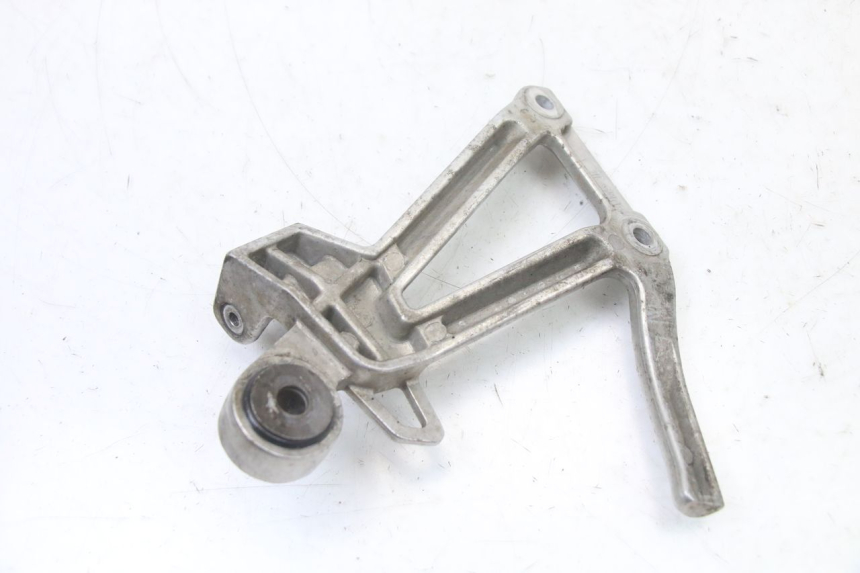 photo de FUSSRASTEN HALTEPLATTEN HINTEN RECHT YAMAHA FZS FAZER 600 (2001 - 2003) - Alternative Perspektive