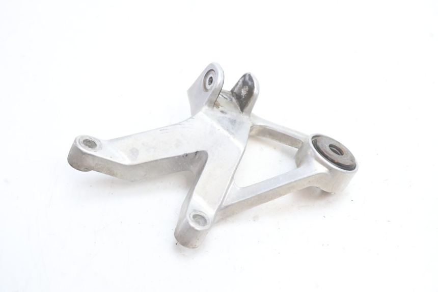 photo de FUSSRASTEN HALTEPLATTEN HINTEN RECHT YAMAHA YZF R GENESIS 750 (1993 - 1998) - Zoom auf Gebrauchszustand