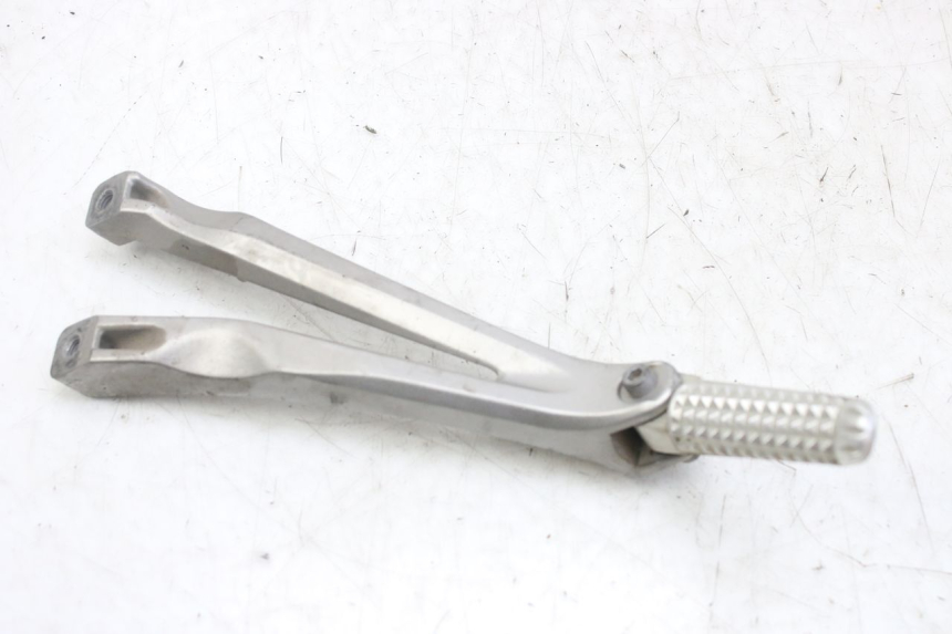 photo de RECHTE HINTERE FUßRASTENHALTERUNG YAMAHA YZF R1 1000 (2007 - 2008) - Zoom auf Gebrauchszustand